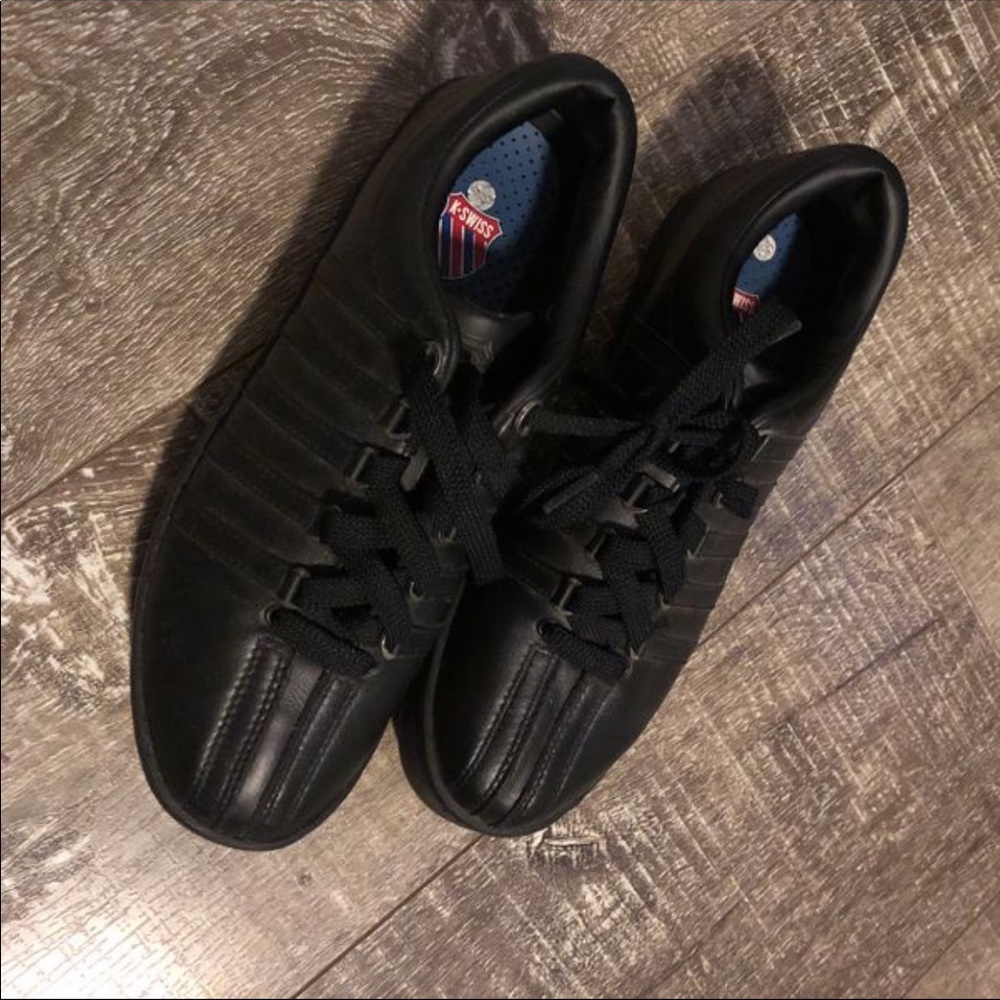 Case was tennis shoes brand new never been worn